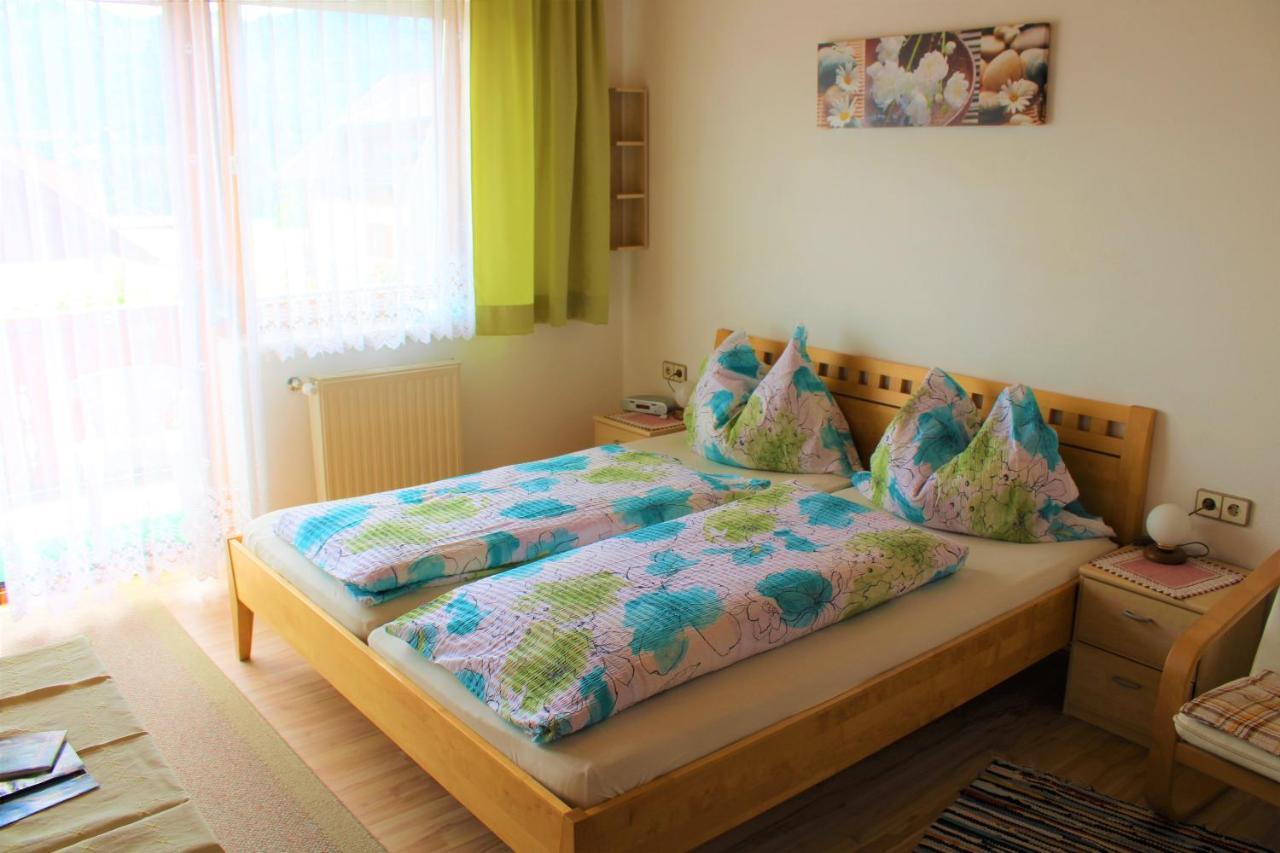 Gaestehaus Uggowitzer Дроболах ам Фаакерзее Екстериор снимка